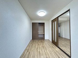 ライフシティールミナス 0203号-8