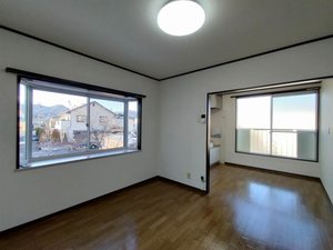 シャイニーグレンジ岡 A201号-3