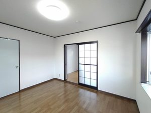 シャイニーグレンジ岡 A201号-6