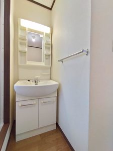 シャイニーグレンジ岡 A201号-14