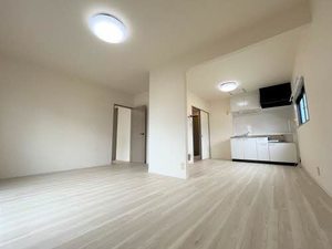 ラ・ムールＫ E101号-2