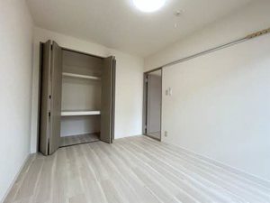 ラ・ムールＫ E101号-7