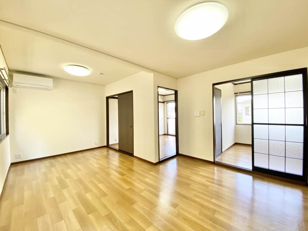 タウニイエード B102号-2