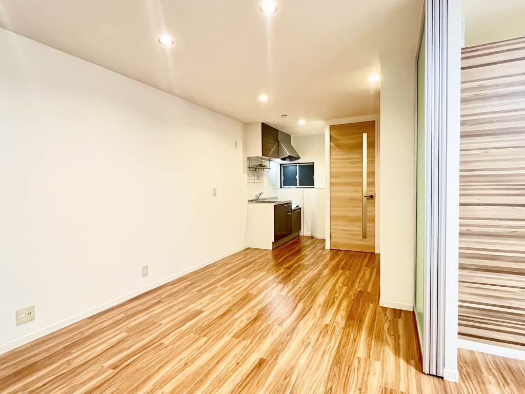 ハリープラザ三陽 F201号-4