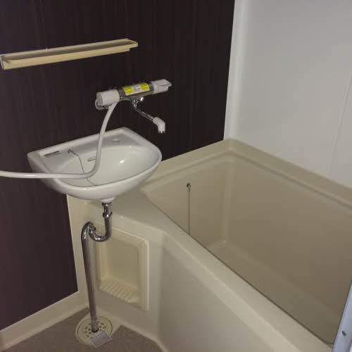 ハリープラザ三陽 F205号-4