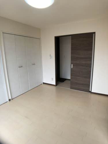 ピュアタウン花園 I201号-4