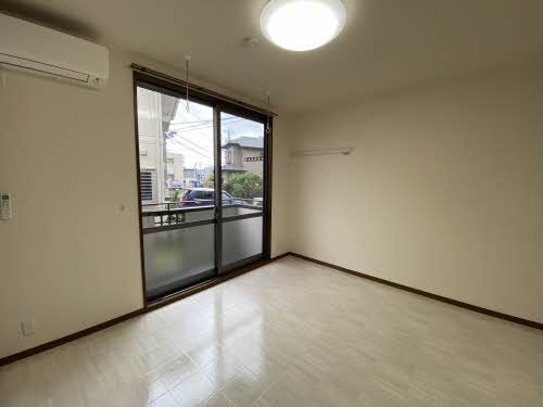 アゼリア大岡 B102号-5