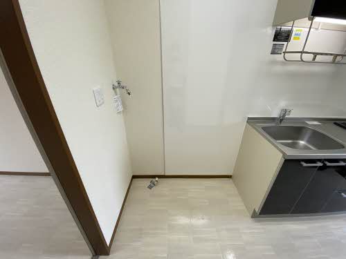 アゼリア大岡 B102号-10