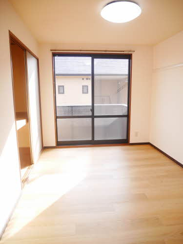 ドミールマリノⅡ B202号-4