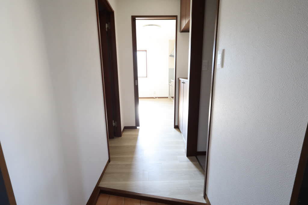 メゾン薫 C202号-2