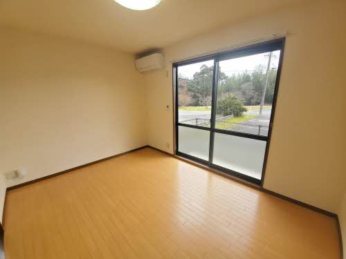 ルミエール一宮 C101号-2