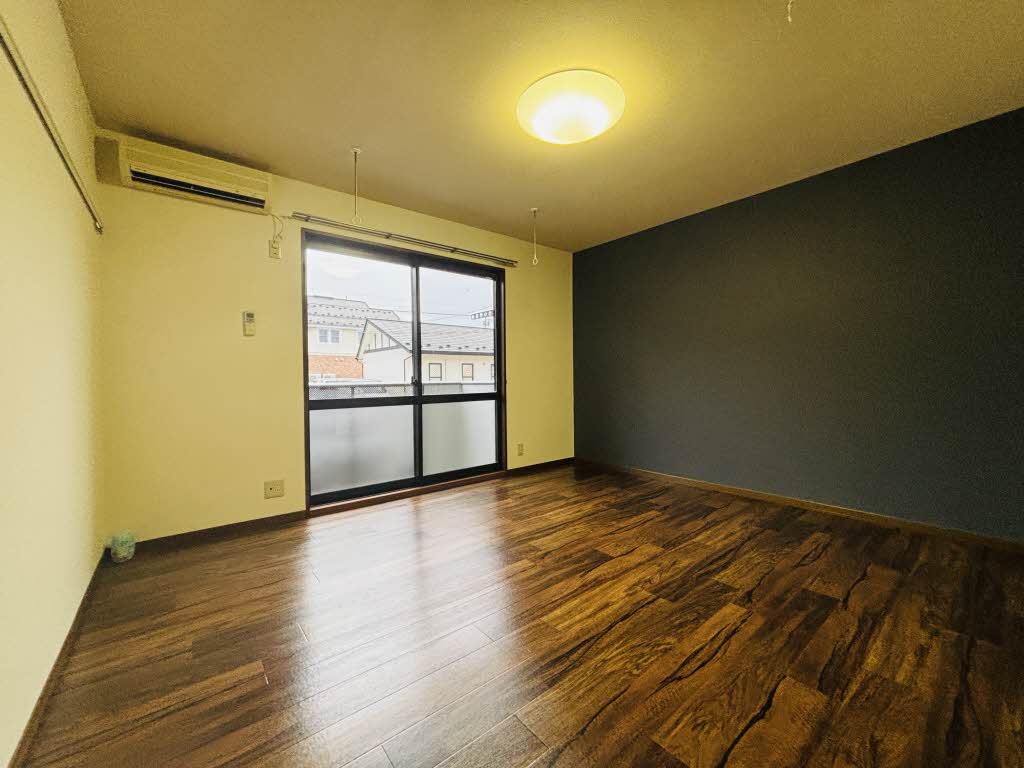 メゾン・ド・ルミエール A101号-2