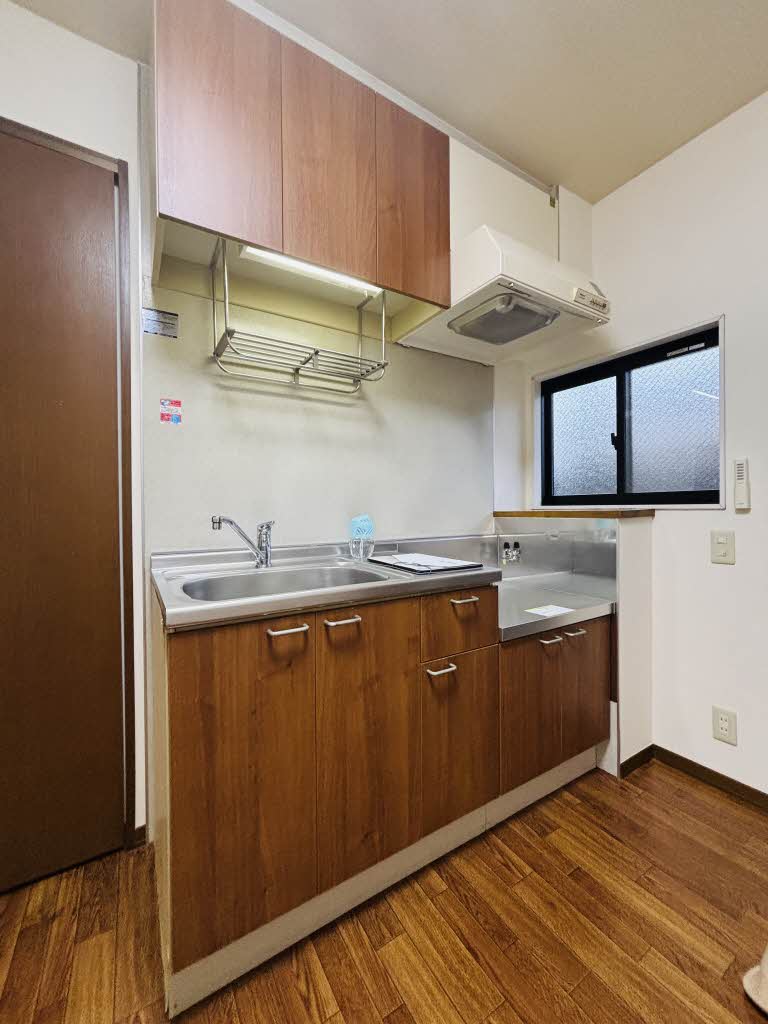 メゾン・ド・ルミエール A101号-7