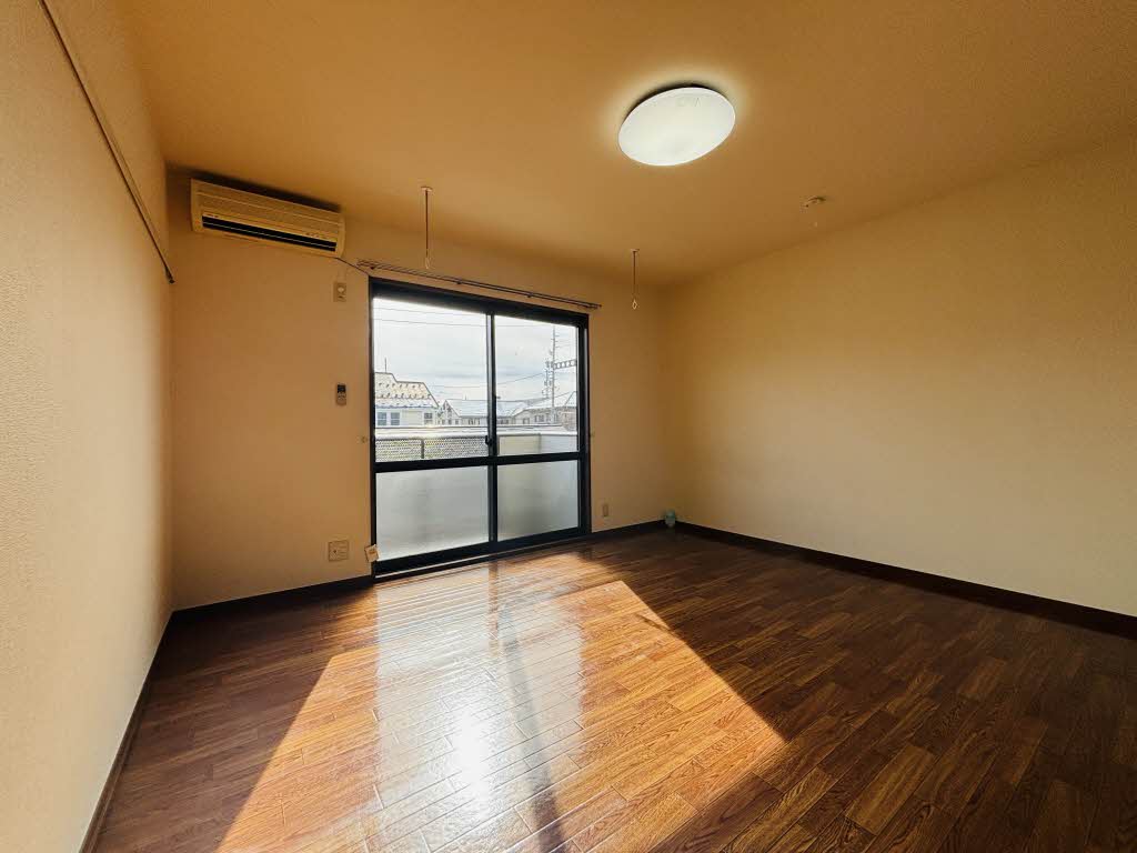 メゾン・ド・ルミエール A202号-2