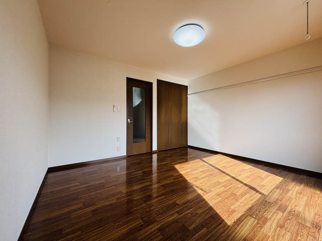 メゾン・ド・ルミエール A202号-4