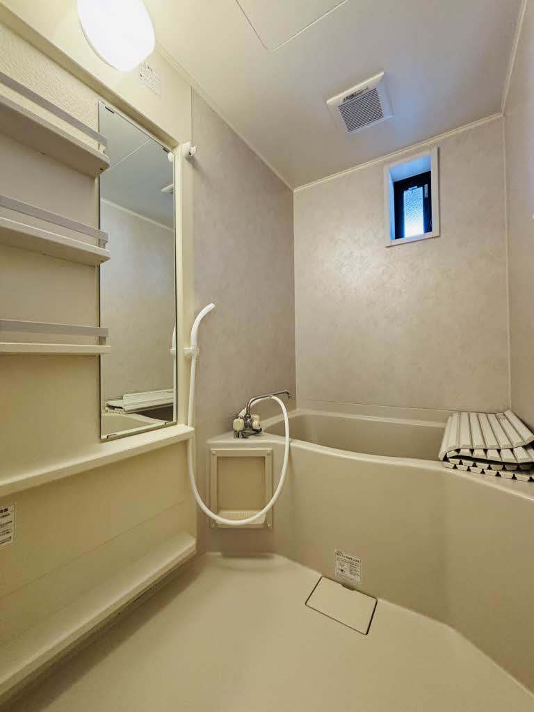 メゾン・ド・ルミエール B201号-10