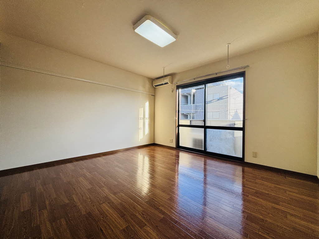 メゾン・ド・ルミエール B202号-5