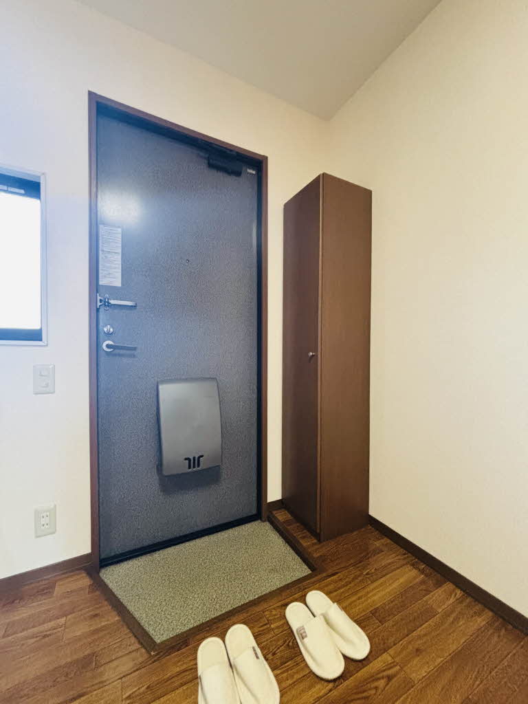 メゾン・ド・ルミエール B202号-8