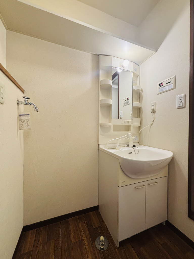 メゾン・ド・ルミエール B202号-10