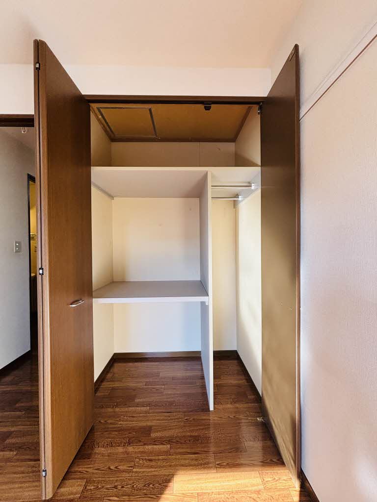 メゾン・ド・ルミエール B203号-6