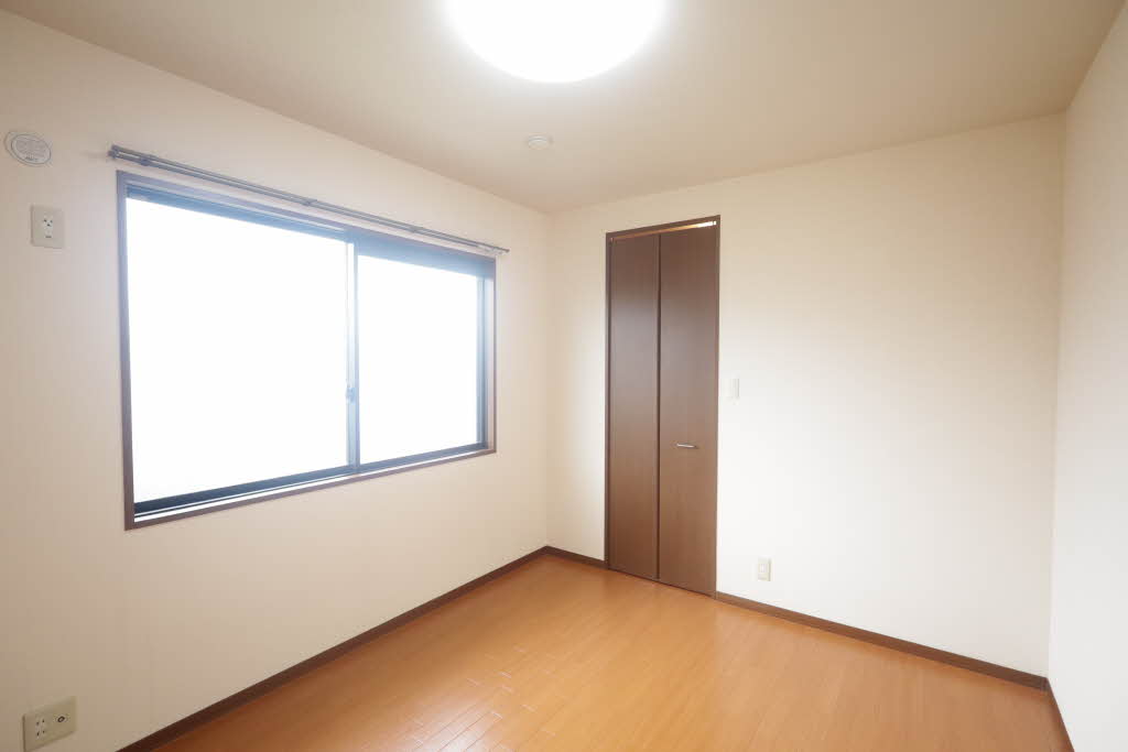 ザミレニアム B202号-7