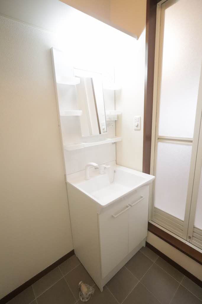 ザミレニアム B202号-9