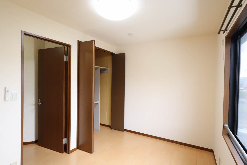 ルミエールリバーⅢ C202号-13