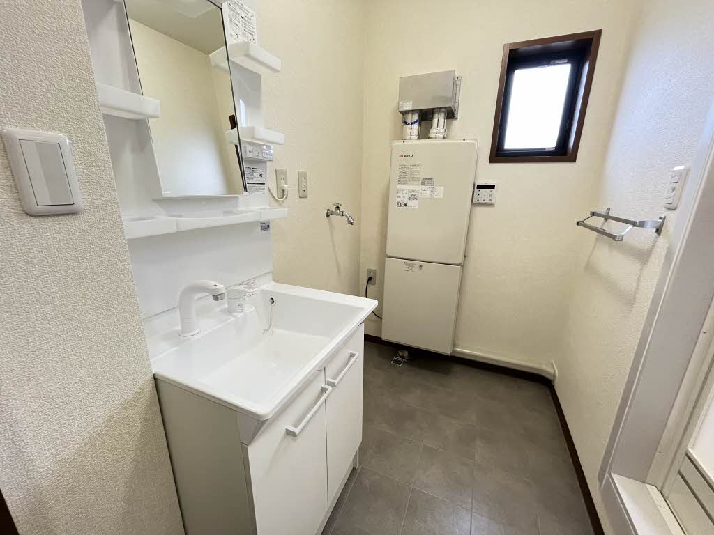 シャーメゾンランブル E101号-11