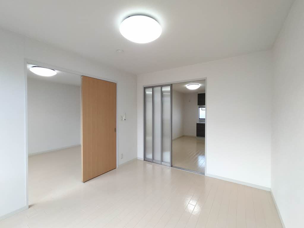 フォーレスオーク B201号-3