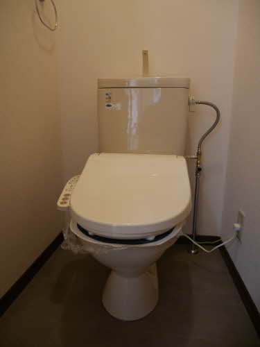 ファミーユベール A202号-3