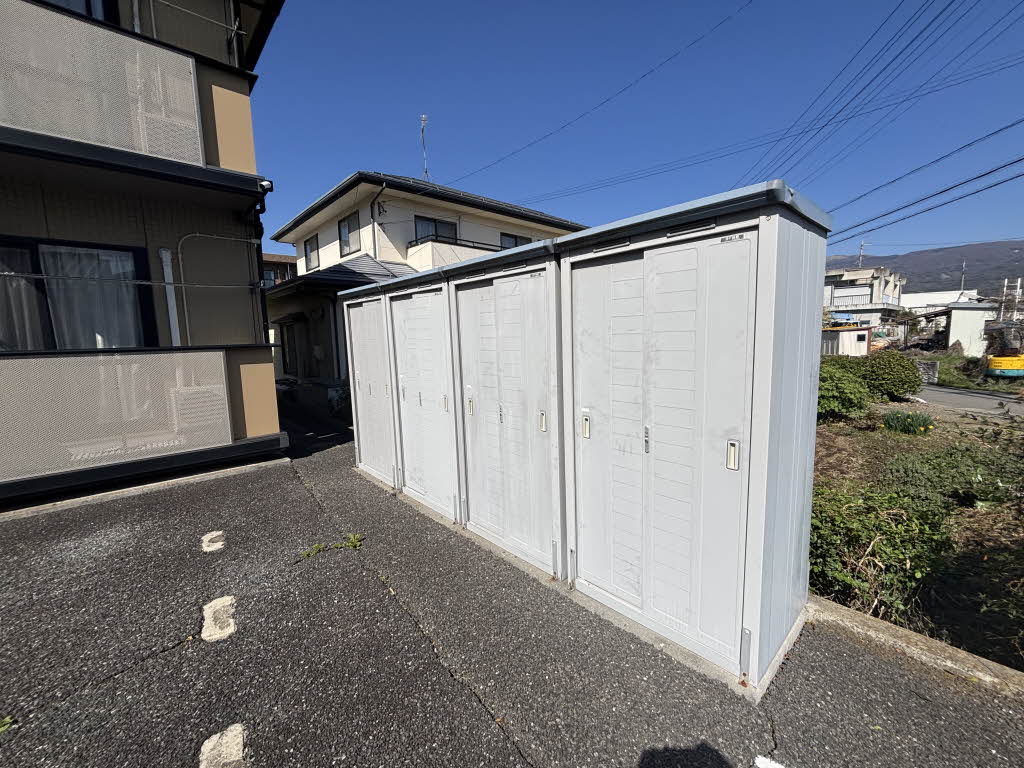 ラプラス小松 C102号-2