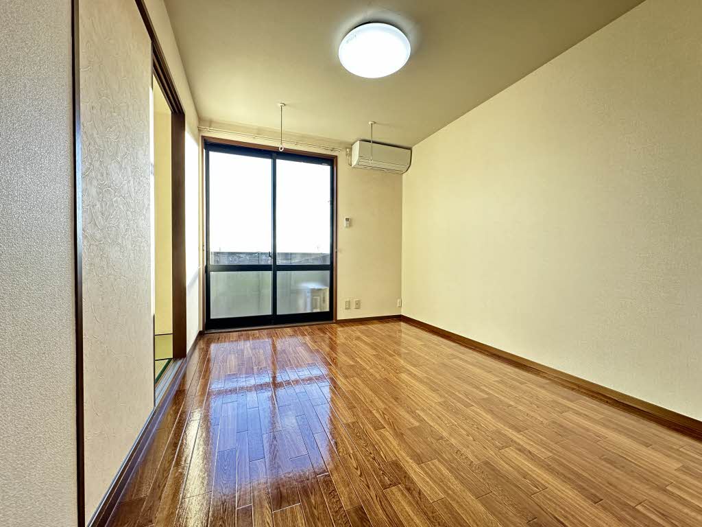 シャーメゾンエテルノ A202号-3