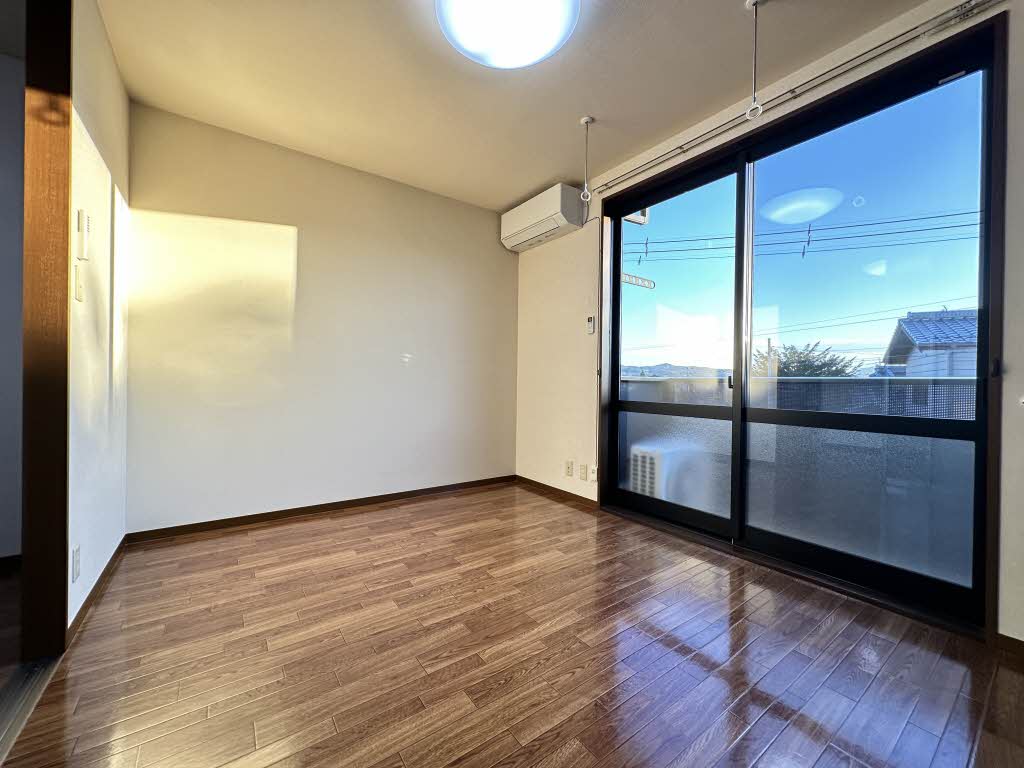 シャーメゾンエテルノ B202号-3