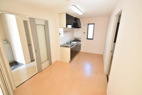 グローリア B101号-6