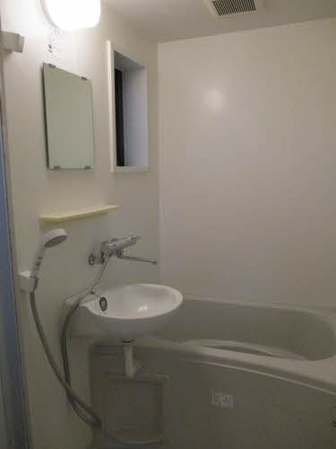 カーサ前田 0102号-9