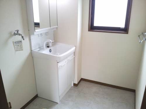 ハイシャイン神戸 A202号-8