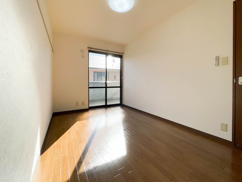 セレーノ鳥羽見 B102号-7