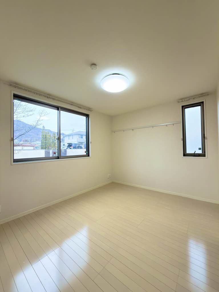 シャーメゾン愛宕町 0102号-5