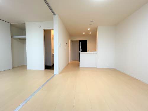 シャーメゾンＥ－ｃｅｎｔｒｅ 0202号-2