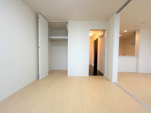 シャーメゾンＥ－ｃｅｎｔｒｅ 0202号-7