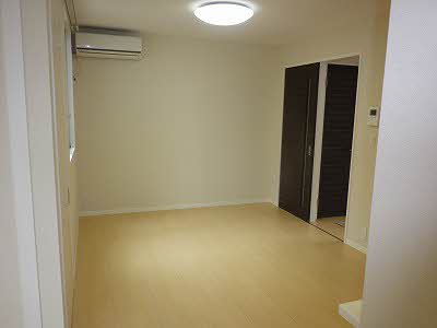 メゾン　ド　ジュモー A101号-8