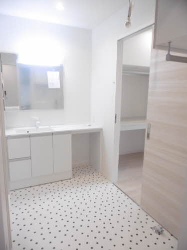 ボンヌ・シャンス参番館 0203号-4