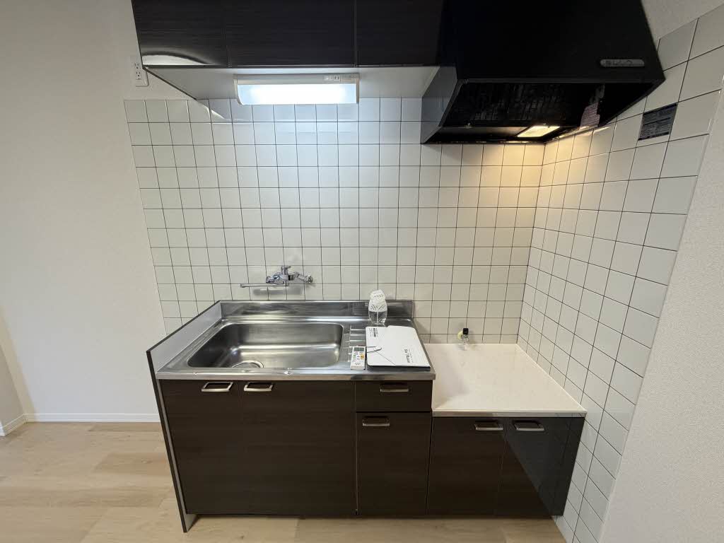 ドリームメゾン A102号-3