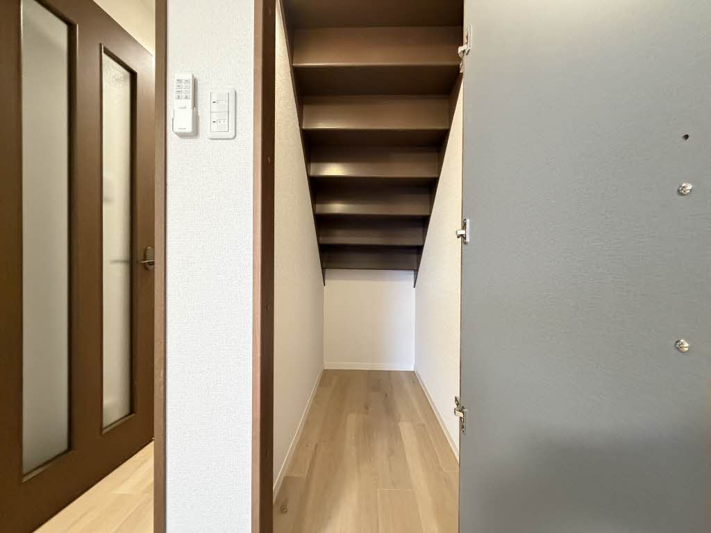 ドリームメゾン A102号-4