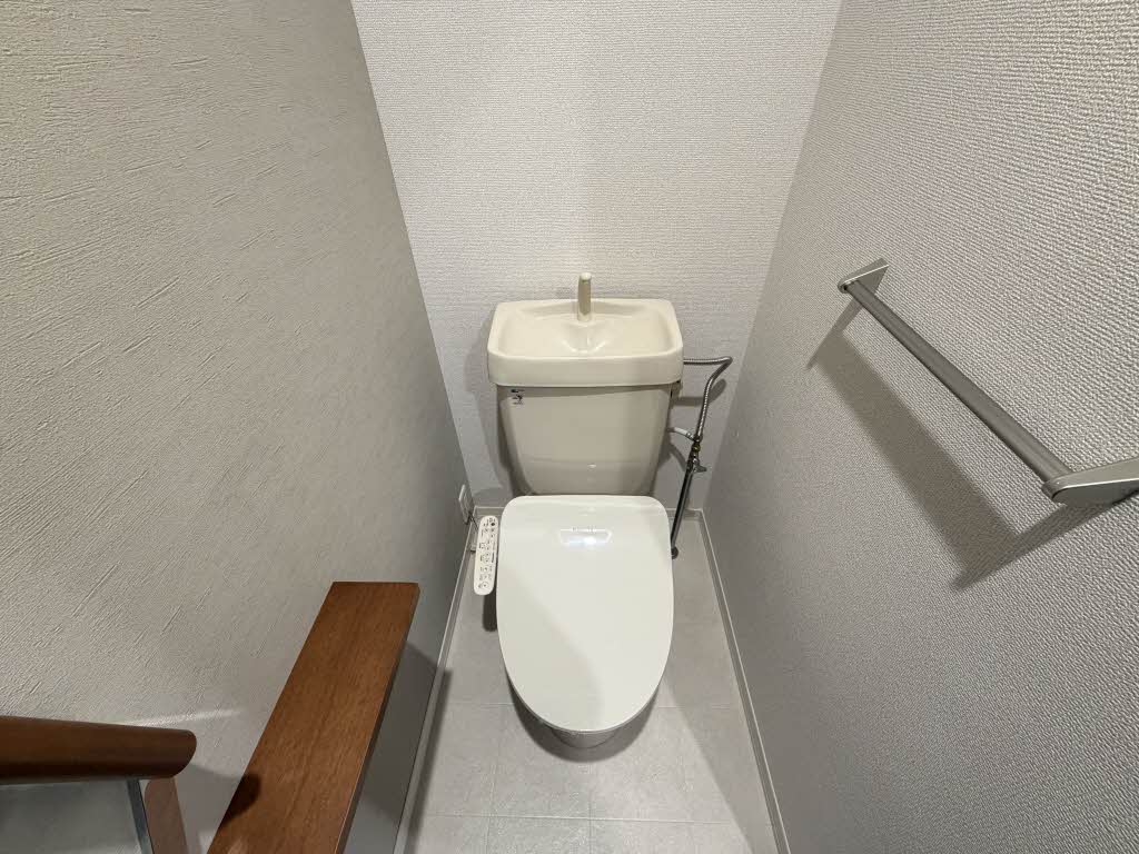 ドリームメゾン A102号-8