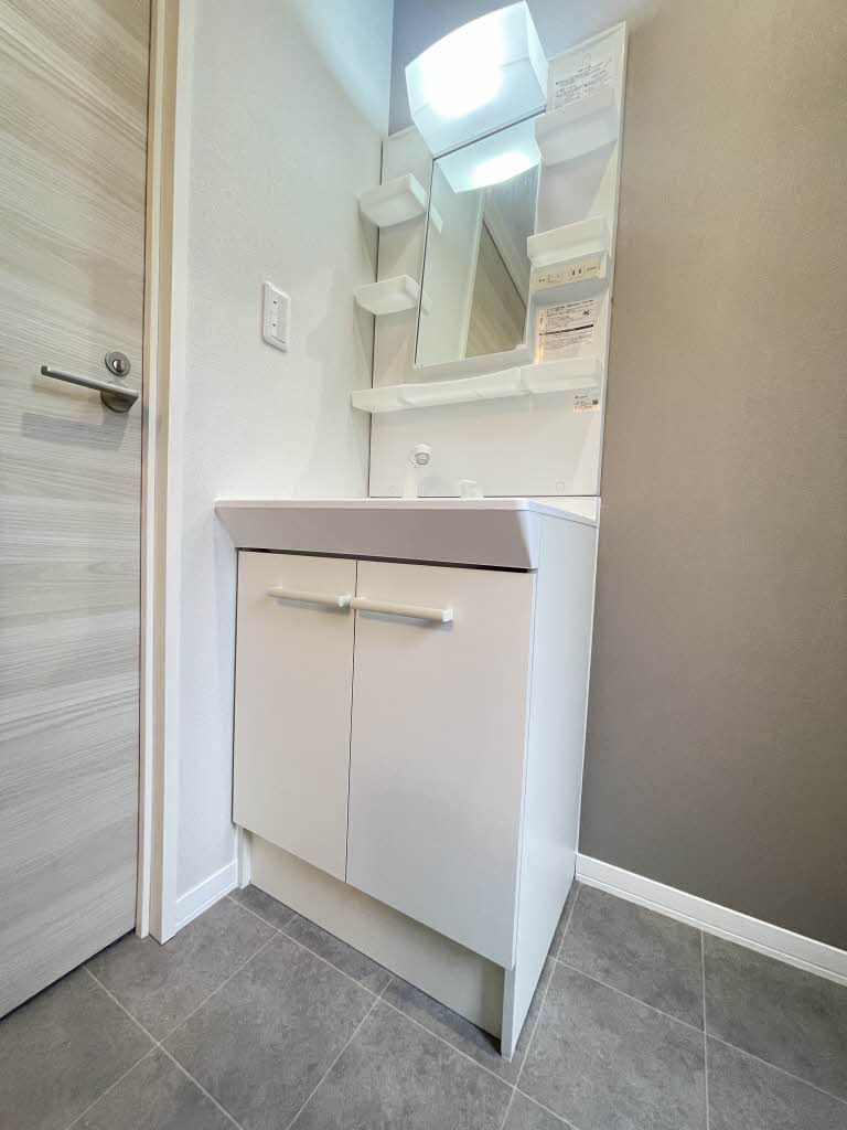 プレヴ・ナンス A106号-8