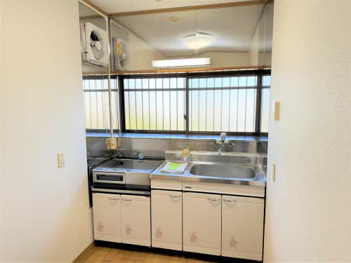 采女町東川一戸建-9