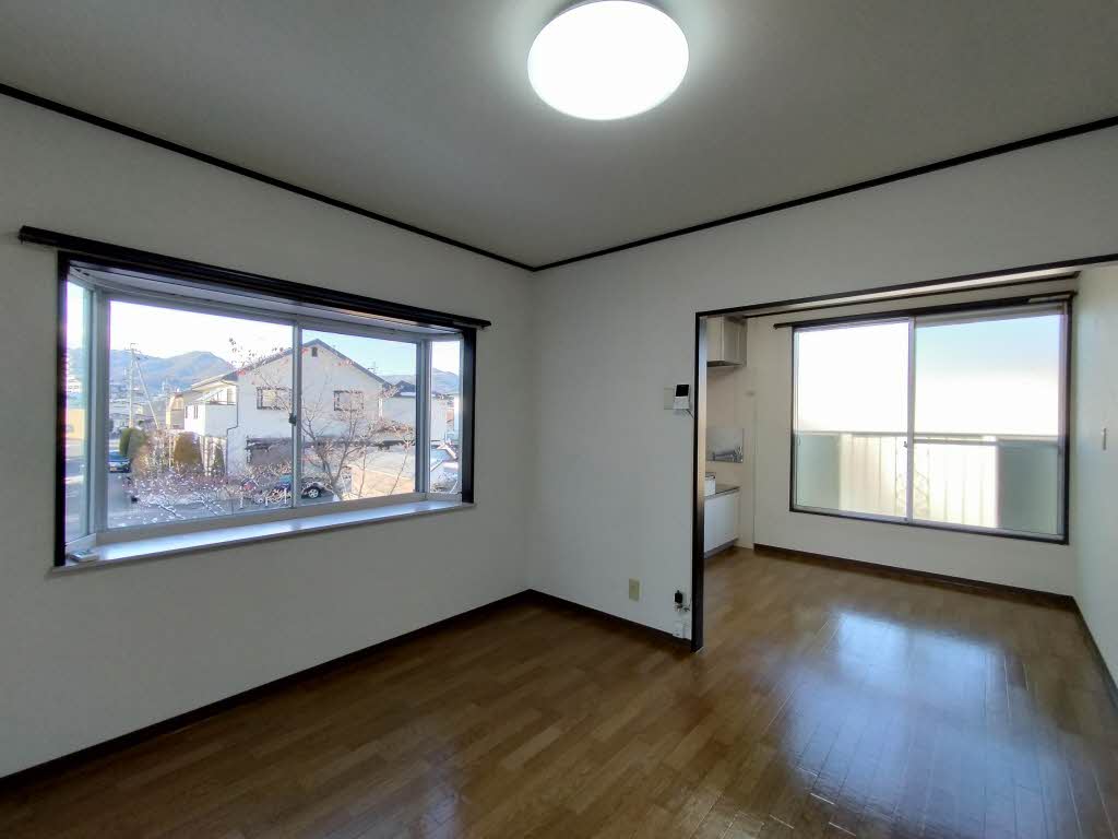 シャイニーグレンジ岡 A201号-3