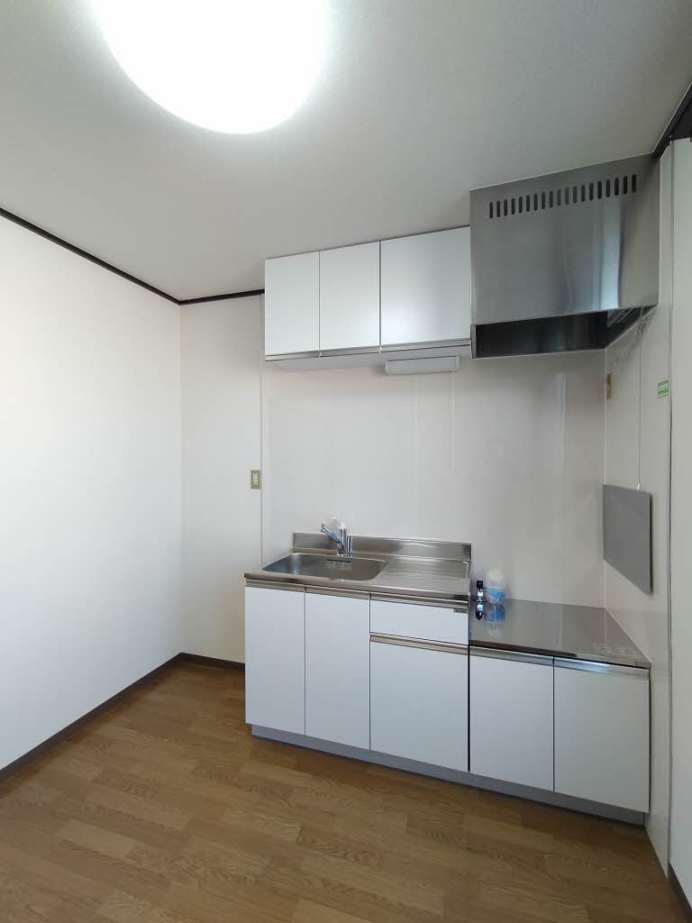 シャイニーグレンジ岡 A201号-4