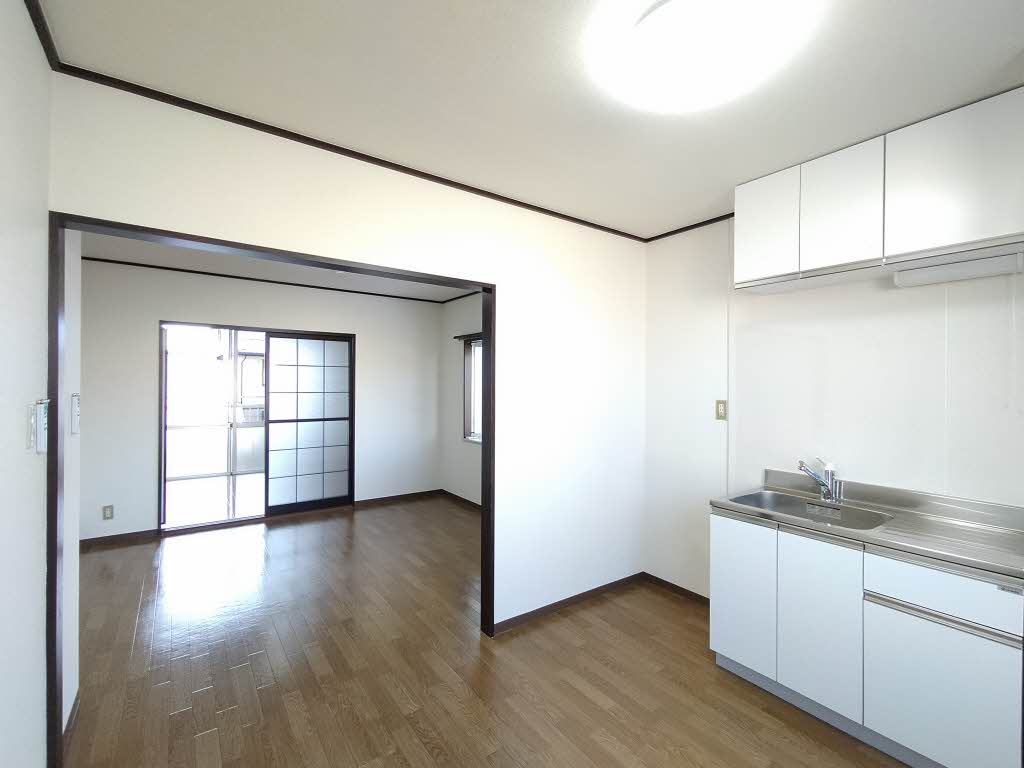 シャイニーグレンジ岡 A201号-5